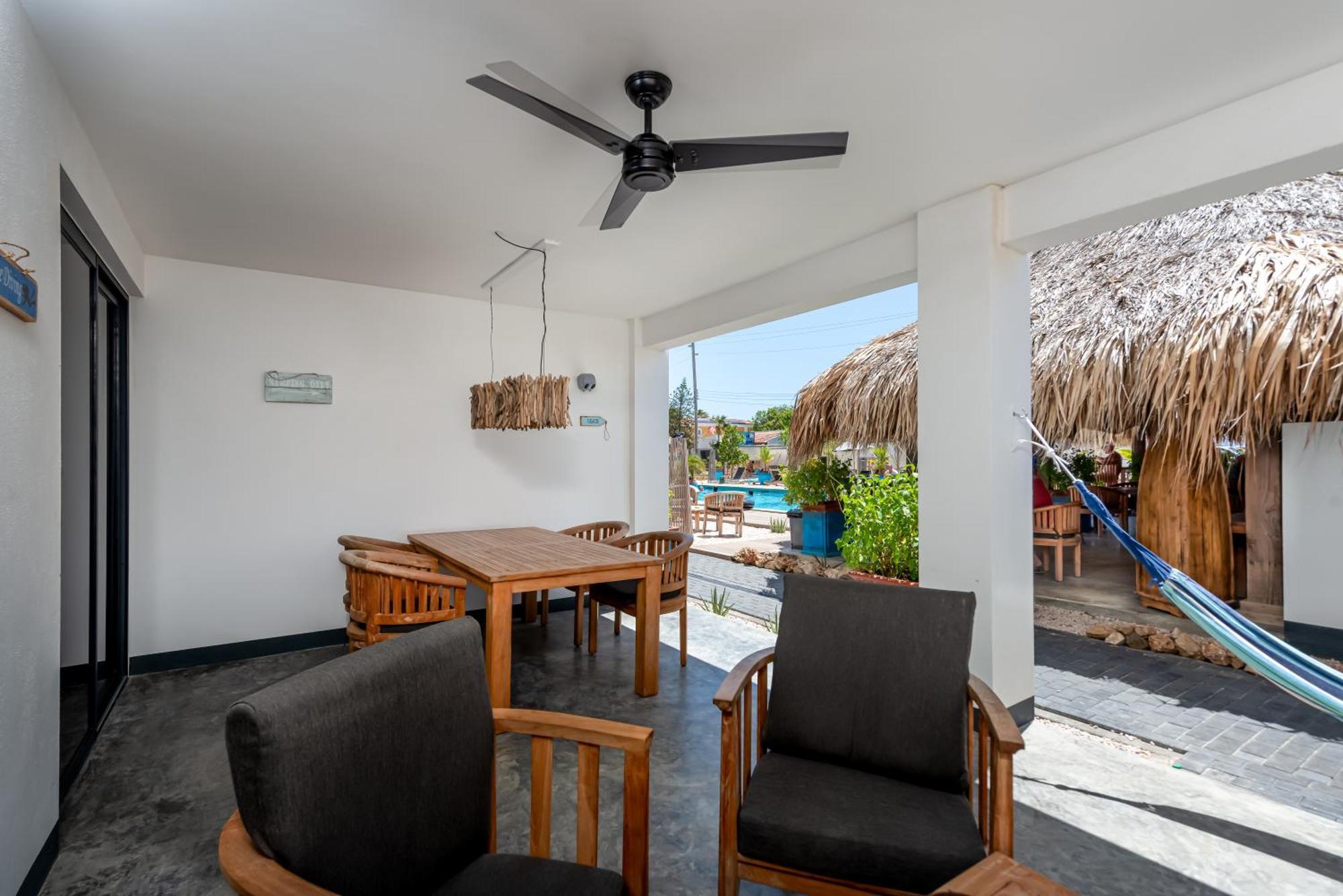 Bloozz Resort Bonaire 克拉伦代克 外观 照片