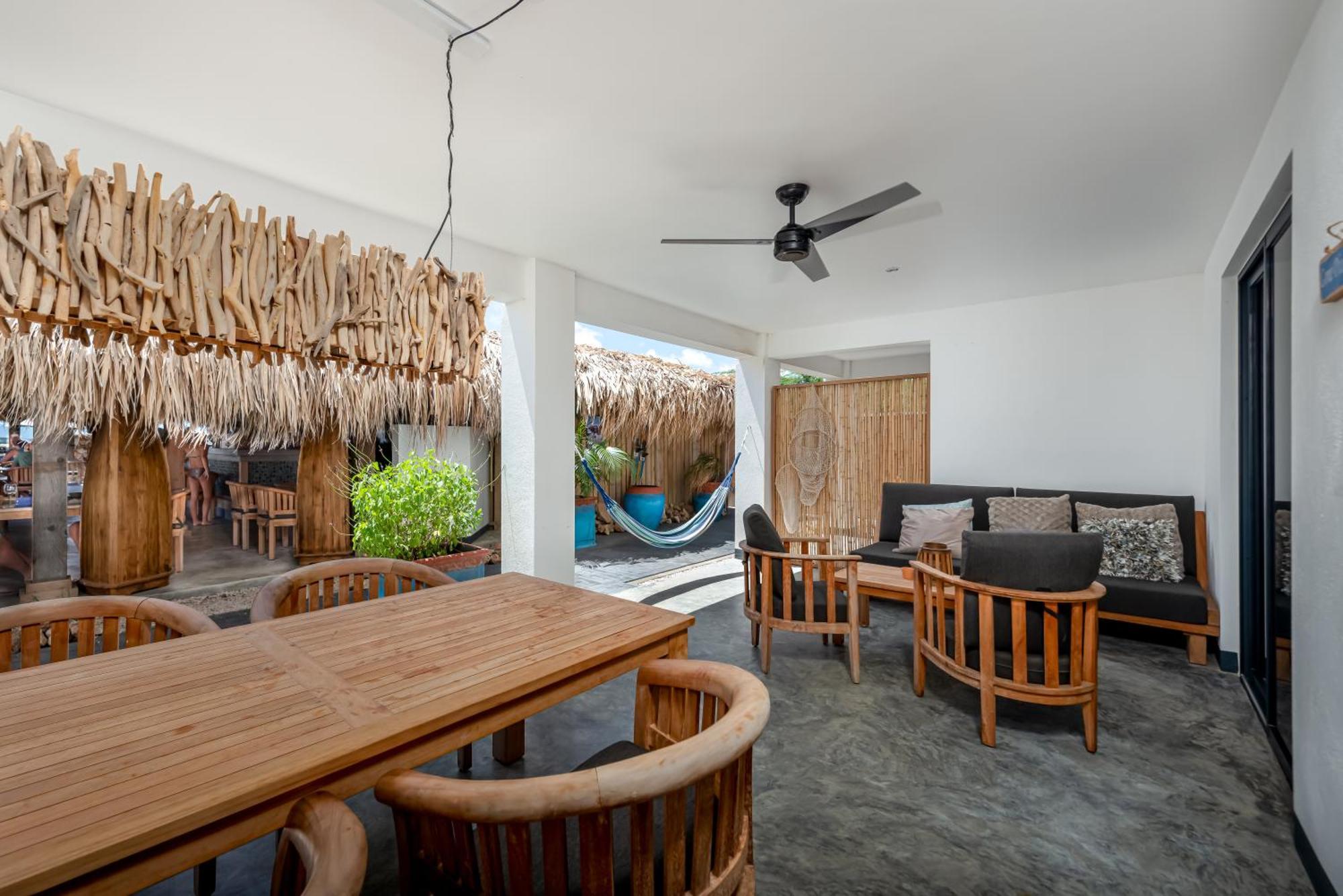Bloozz Resort Bonaire 克拉伦代克 外观 照片